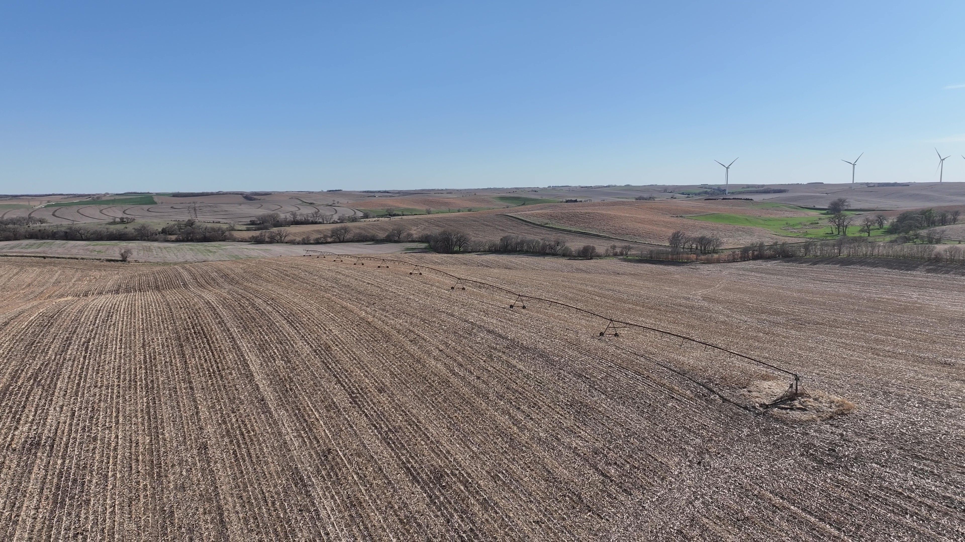 Listing Photo: DJI_20260416180520_0607_D - frame at 0m4s